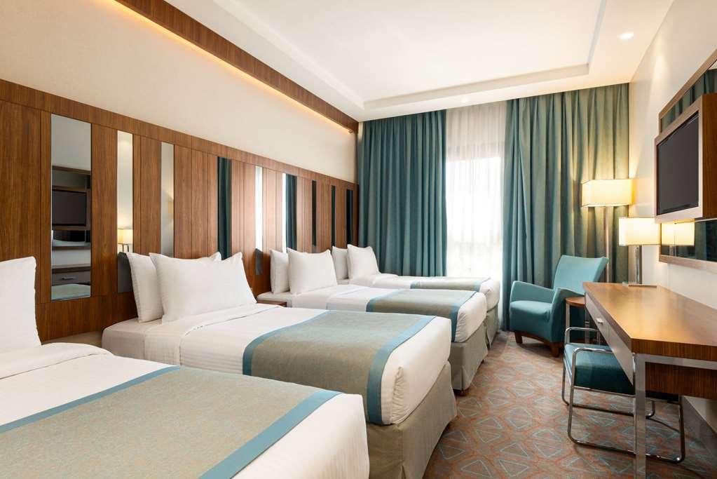 Ramada By Wyndham Makkah Zad Al Tayseer Mecca Room photo
