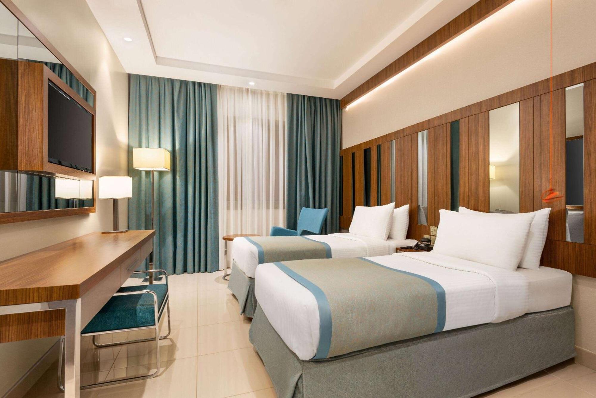 Ramada By Wyndham Makkah Zad Al Tayseer Mecca Exterior photo